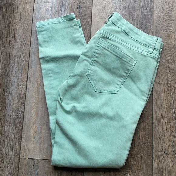 Blank NYC Color Jeans - Picture 2 of 9